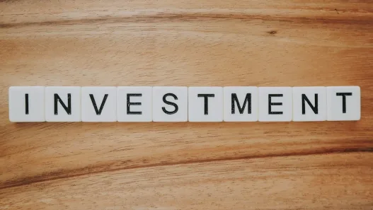 Unternehmensgründung als Investment: Finanzierungsoptionen und Risikobewertung für angehende Selbstständige